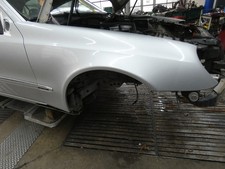 Kotflügel rechts W211 E220 CDI  Limo