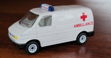 Krankenwagen Modell Siku 0820, 0824, 0825 VW T4 Ambulance, weiß, Rotes Kreuz