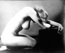 JOSEF SUDEK attr., Knieender Akt, Silbergelatine, guter Zustand