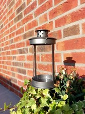 windfeste Laterne mit Erdspieß für Garten, Balkon, Terrasse, Grabdeko