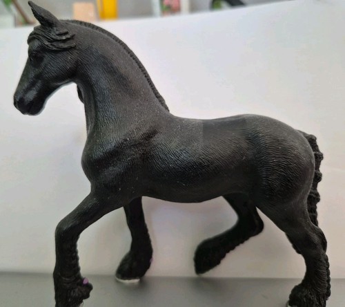 Schleich 13906 friese stute - schleich,