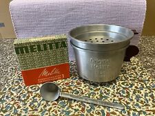 Alter Tassenfilter mit Kaffeelot und Original Rundfilterblätter aus  den 30er 