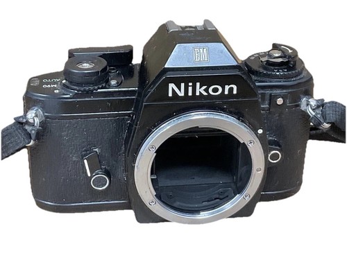 Nikon analoge - em,
