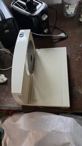 Brotschneidemaschine