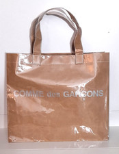 Wochenendtasche aus PVC von Comme des Garçons, Beige