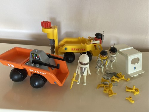 Playmobil city playmospace set - city,
