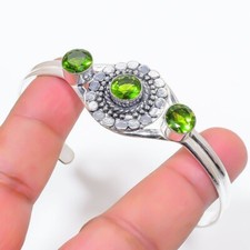 Grüner Peridot Edelstein 925