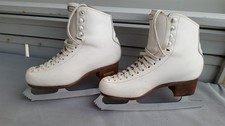 Risport Eiskunstlaufschuh 24,5 + MK Phantom Eiskunstlaufkufe 9 1/4