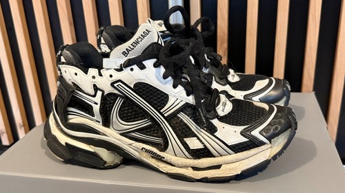 Balenciaga runner sneaker - balenciaga,