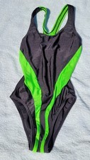 SPEEDO BADEANZUG hochgeschlossen Schwimmanzug Gr. 36 / M Swimsuit Girlie Sweet 