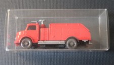 WIKING 606/1 - MB L 1413 Rundhauber mit Werfer - Feuerwehr  (Modellauto H0 1:87)