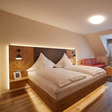 Gutschein Kurzurlaub Bahlingen am Kaiserstuhl | 3* Hotel 2 Nächte + F 2 Personen