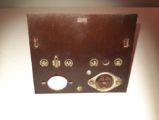 Anschlussbuchse (für