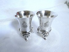 2 antike Schnapsbecher, Becher