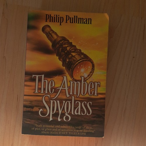 The amber spyglass his - (his, dark