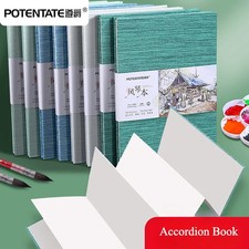 Akkordeonbuch aus