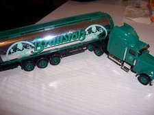 2  Modell-Lastwagen- Brauerei Braustolz und Margonwasser