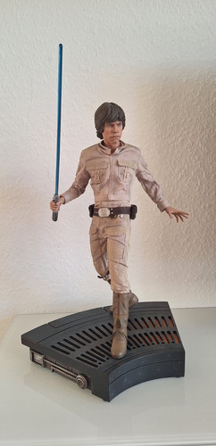 Sideshow collectibles star - collectibles,