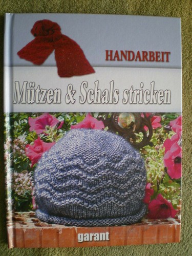 Mützen und schals - und,