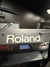 Roland XP-80 Synthesizer