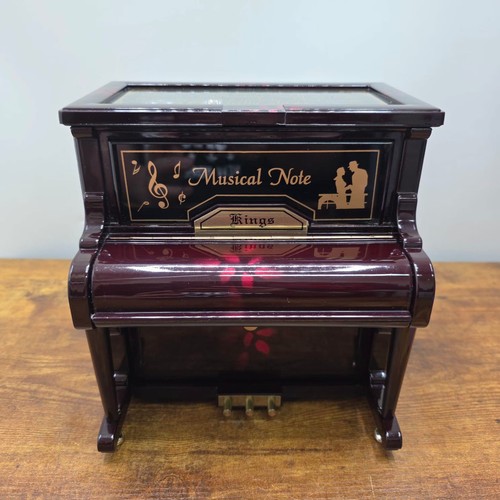 Vintage lackierte spieluhr - vintage,