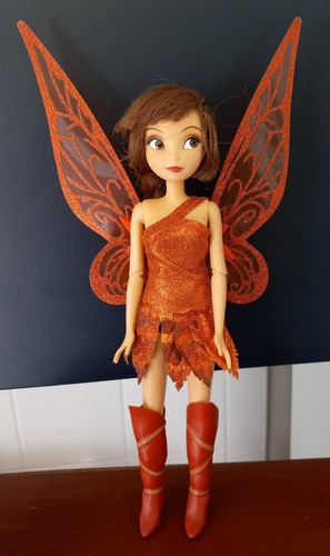 Disney store tinkerbell legand - store,