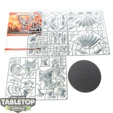 Slaves to Darkness - Archaon