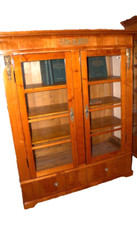Biedermeier-Bücherschrank
