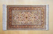 Hereke Seidenteppich mit