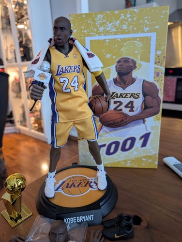 Kobe bryant scale figur - kobe,