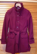 Kurzmantel in Aubergine