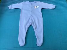 2 Baby Baumwollstrampler: blau + mit Hunde-Muster, mit Füßchen, Gr. 68