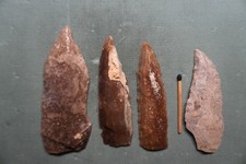 4 breite Werkzeuge Steinzeit