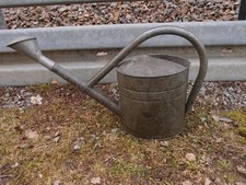 alte dichte Zink Gießkanne