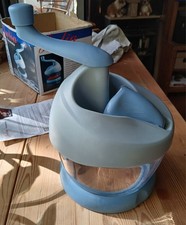 Julia Küchenhelfer manuelle Reibe- Raspel