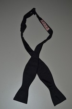 Thomas Fliege rosa schwarz