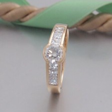 Diamant-Ring mit 1 Brillant &