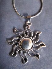 Sonne Halskette Anhänger Sonnenrad Silber Damen Schmuck Sommer Sonnenschein NEU