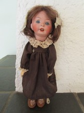 süße Porzellanpuppe gemarkt