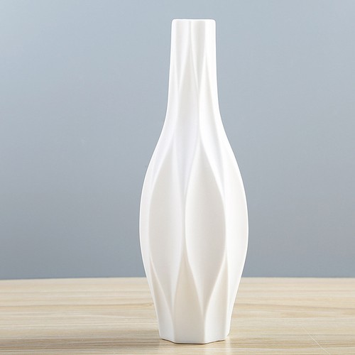 Weiße vase aus porzellan - vase,