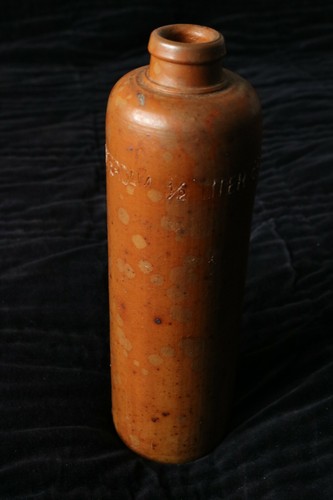 Alte tonflasche weingefäß - alte, tonflasche,