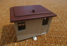 MOBA-Vintage: Kibri? Blech Bahnübergang-Wärterhaus - 50er Jahre