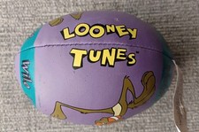 Vintage 1996 Looney Tunes Wile