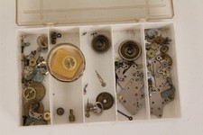 Uhrenersatzteile Unruh Federhaus Brücken Feder Stellknopf Zahnräder Uhrwerk Lot