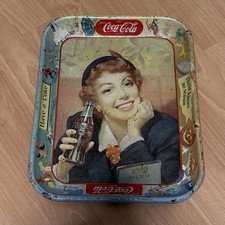 Schönes, guterhaltenes altes Coca Cola Tablett von 1953