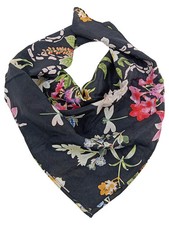 HALLHUBER Damen Seidentuch Schwarz Blumenmuster Elegant Quadratisch 54x54 cm