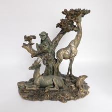 Statue wildes Afrika Affe