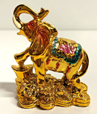Goldene elefantenfigur auf - elefantenfigur,
