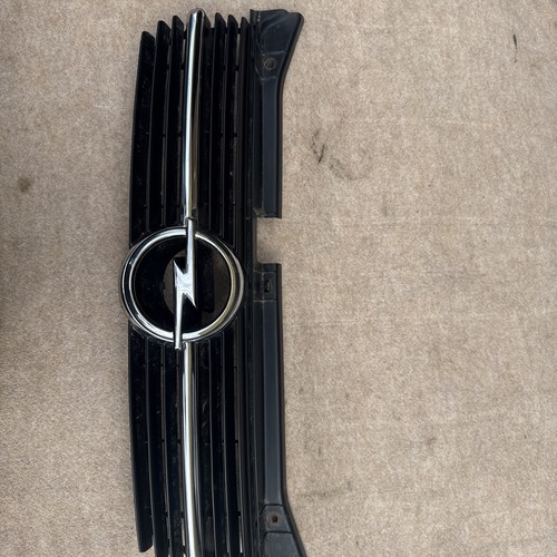 Opel omega kühlergrill - omega, b