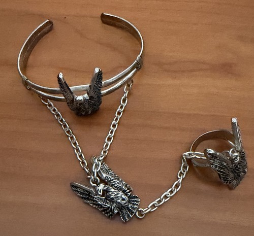 Armreif mit kette - armreif, verbundenen